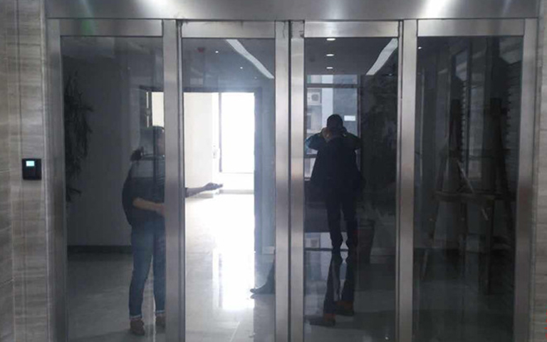 環能科技有限公司選定山西超躍安防玻璃感應門