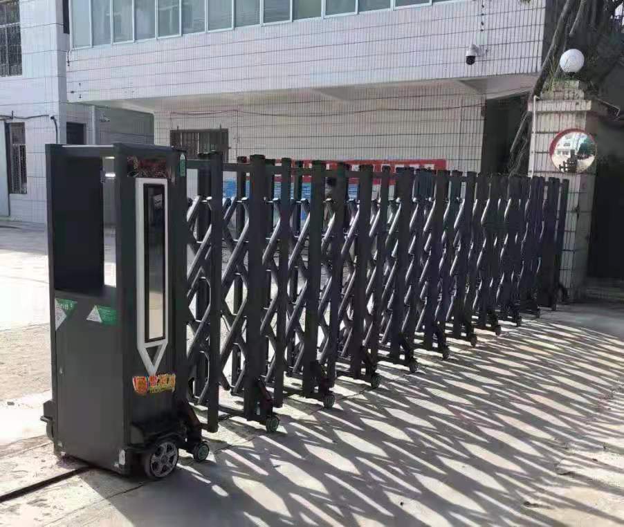 小店區規劃院伸縮門